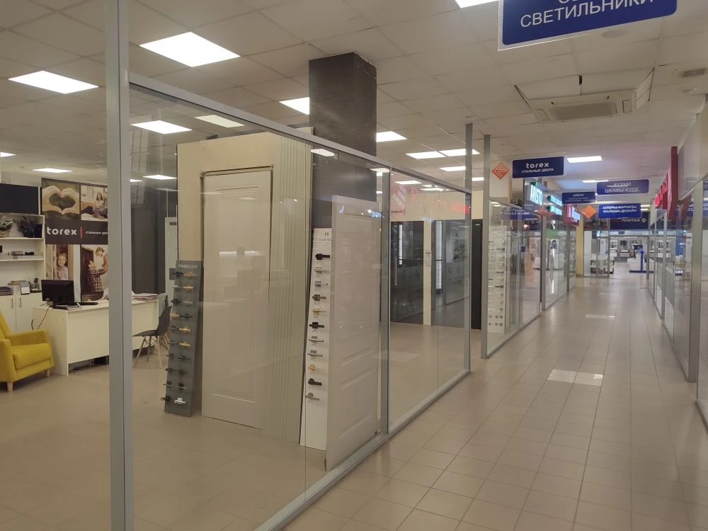 г. Волгоград, ул. проспект имени В.И. Ленина, д. 65К, ТЦ Стройград